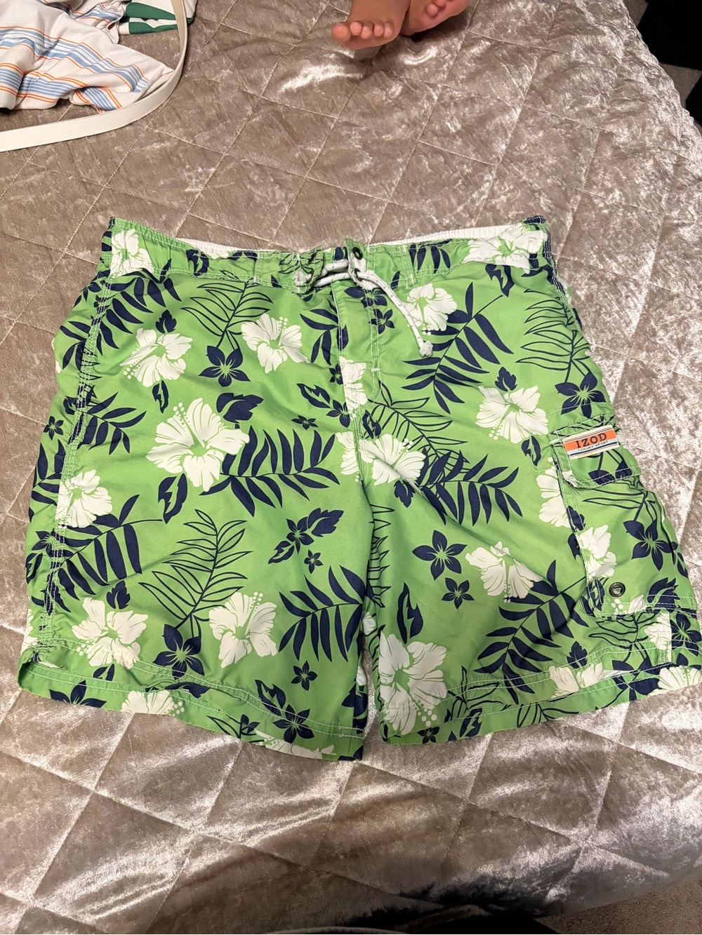 Izod Green Floral Print Men’s Swim Trunks